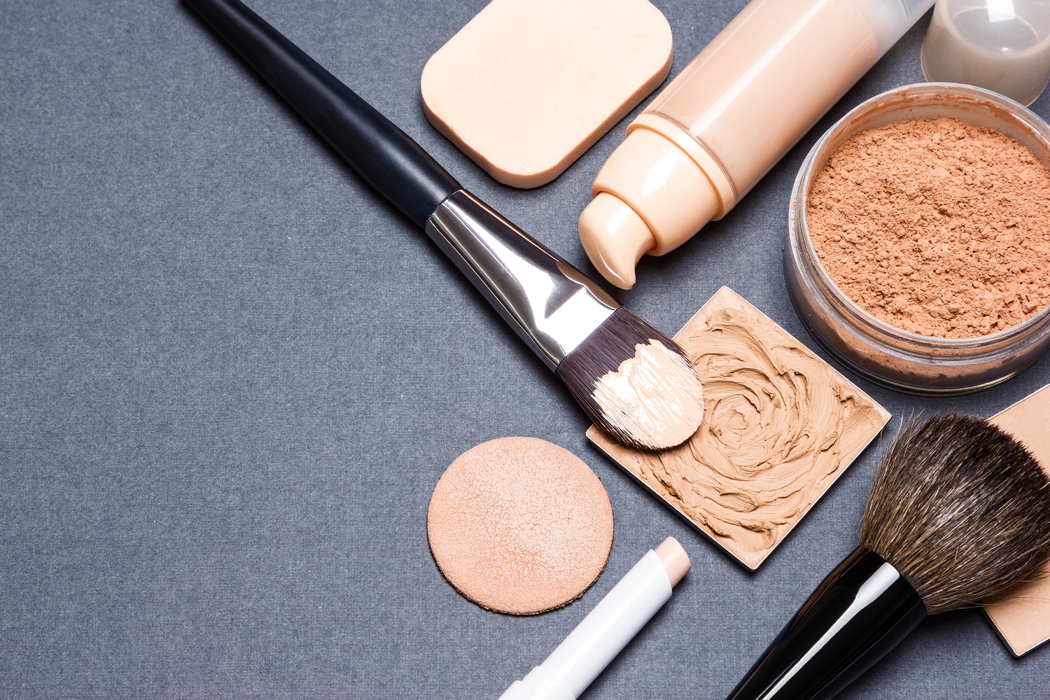 How to Pick the Right Foundation According to Skin Type
